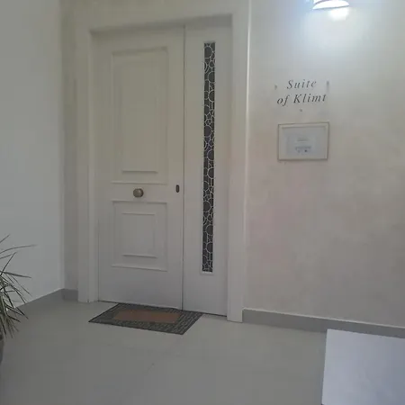 Of Klimt Guest house Porto Cesareo